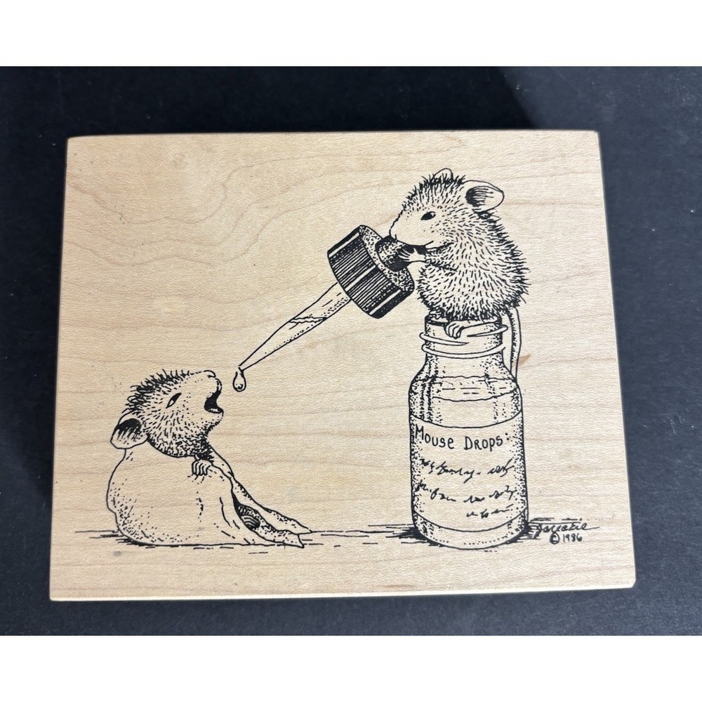 Stampa Rosa House Mouse Drops Wood Mounted Rubber Stamp 2000